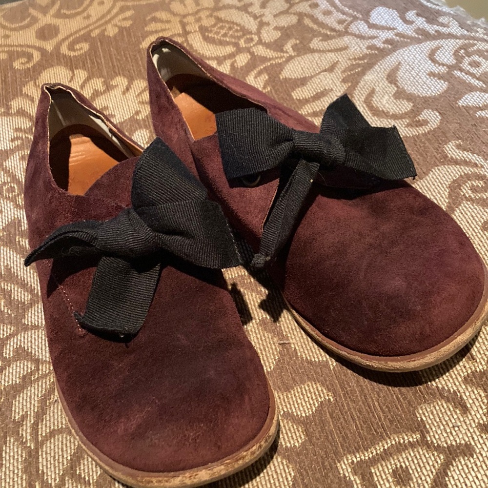 Beryl Bow Burgundy Oxford suede leather shoes sz 6